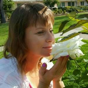 Meet your Posher, Asya